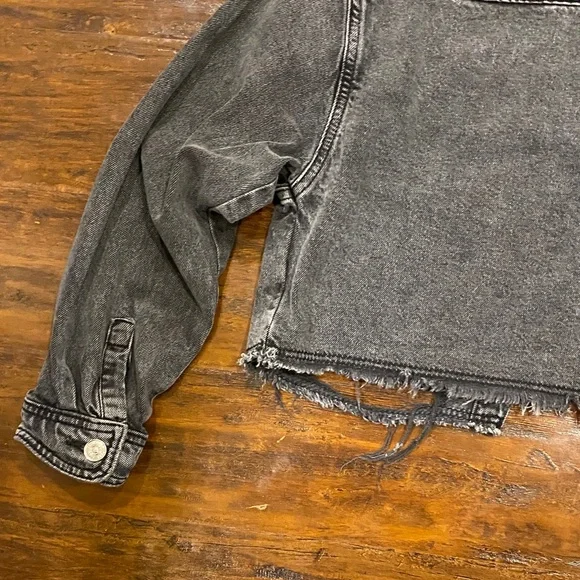 Zara Distressed Cropped Black Denim Jacket Girls Size 11-12 - Picture 8 of 10